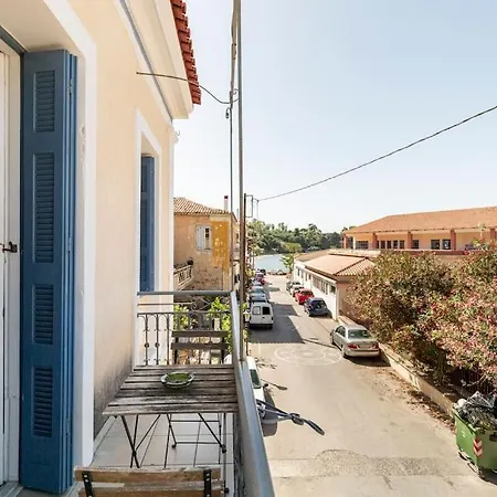 Traditional House At Koroni Near Beach Exterior photo
