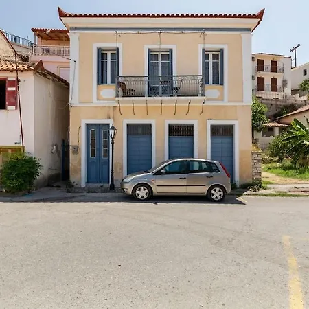 Traditional House At Koroni Near Beach Exterior photo